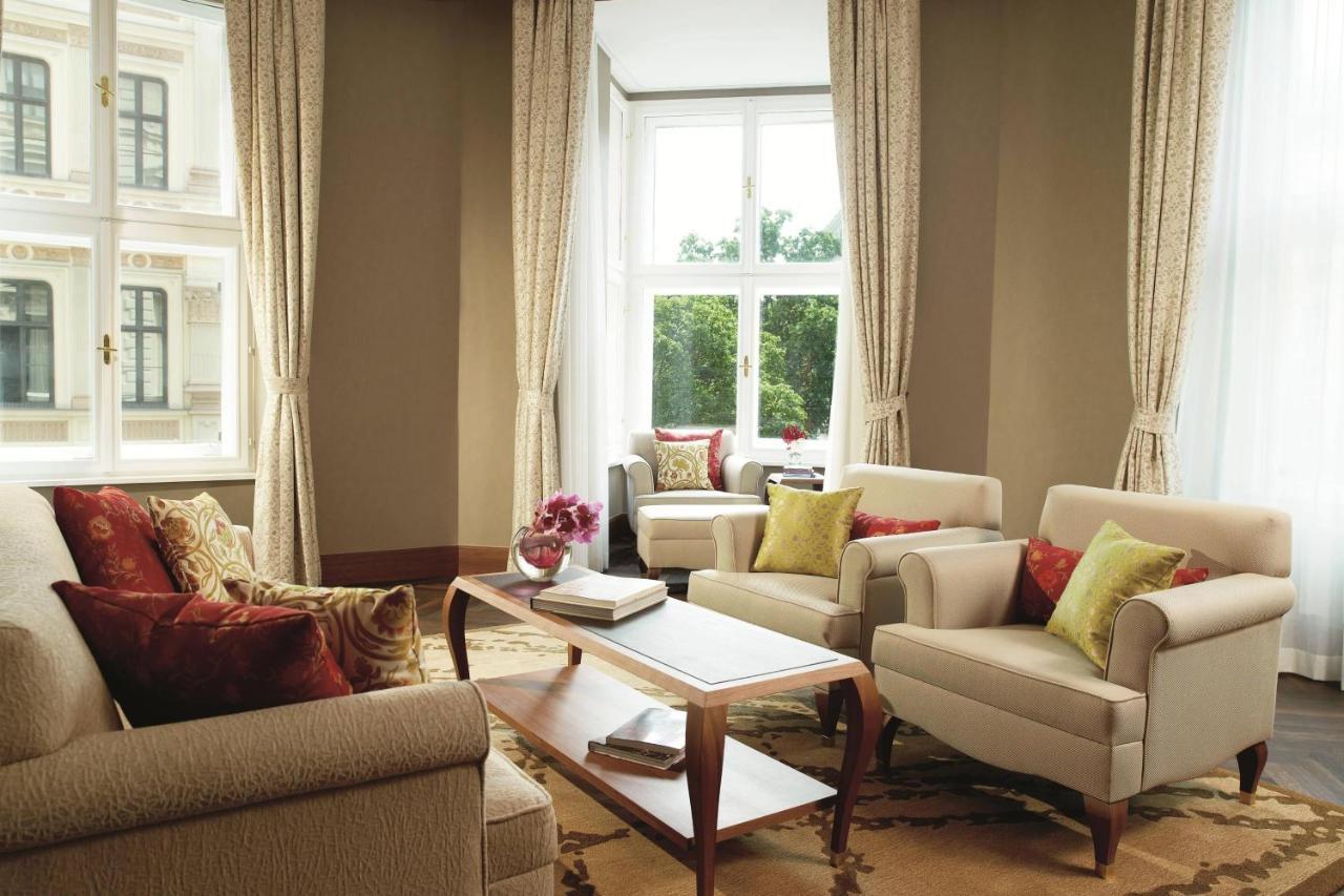 Hotel The Ritz-carlton,